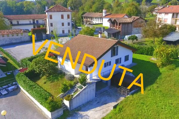 SANTA GIUSTINA. Periferia. Villetta singola classe A.