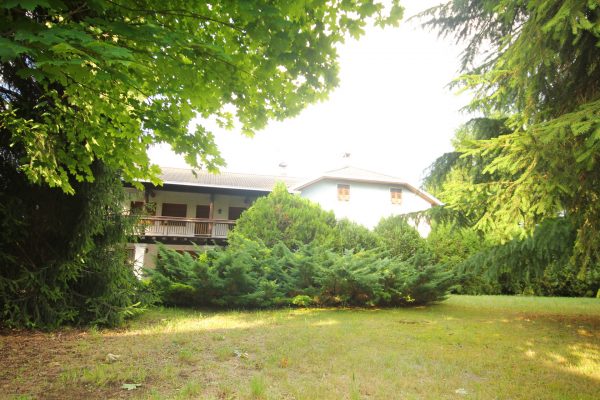 SANTA GIUSTINA. Villa singola con grande giardino