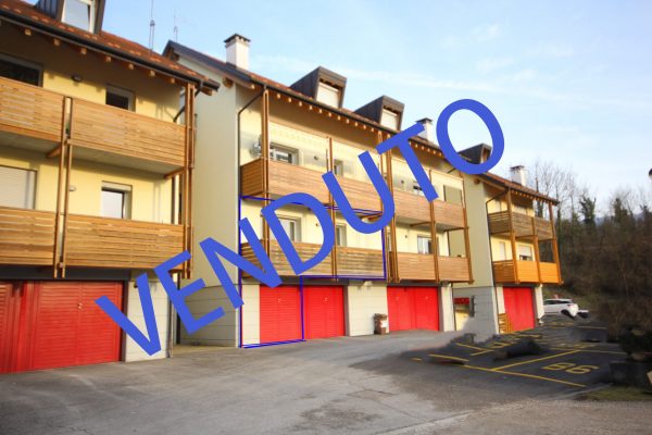 BELLUNO.  Appartamento termoautonomo piano primo, seminuovo, 2 camere, garage grande.