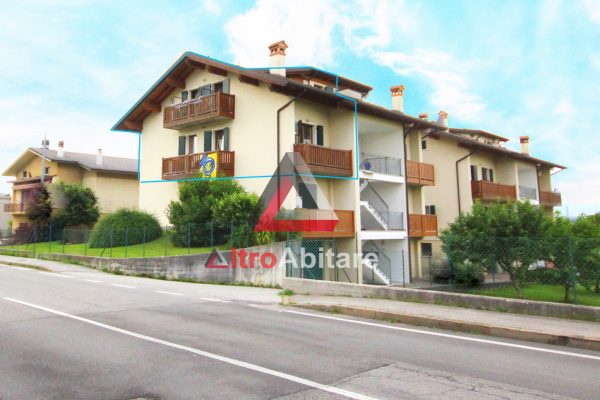 Duplex belle dimensioni, 3 camere, garage doppio