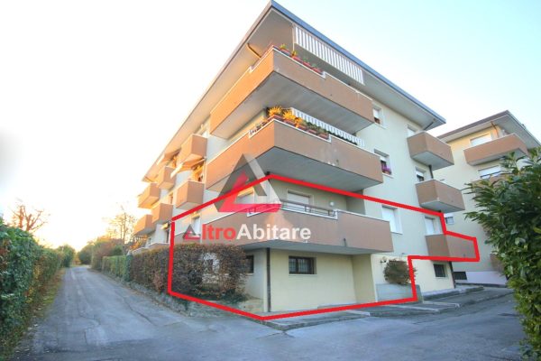 Appartamento in palazzina di 6 unità 3 camere 2 bagni e taverna esclusiva e garage