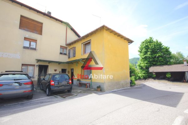 Sant’Antonio Tortal. Piccola porzione terra cielo, 2 camere.